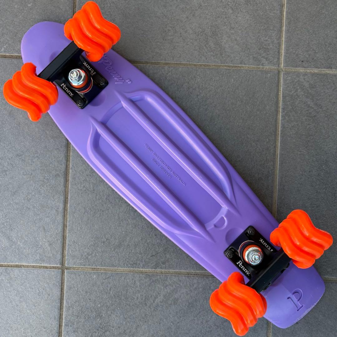 極美品【FESN】カスタムペニー 22インチ シャークウィール 60mm