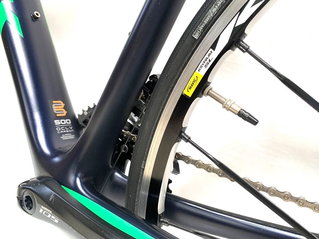 よ*9様 送料無料 TREKフルカーポンロードバイク EMONDA超軽量7.8キ