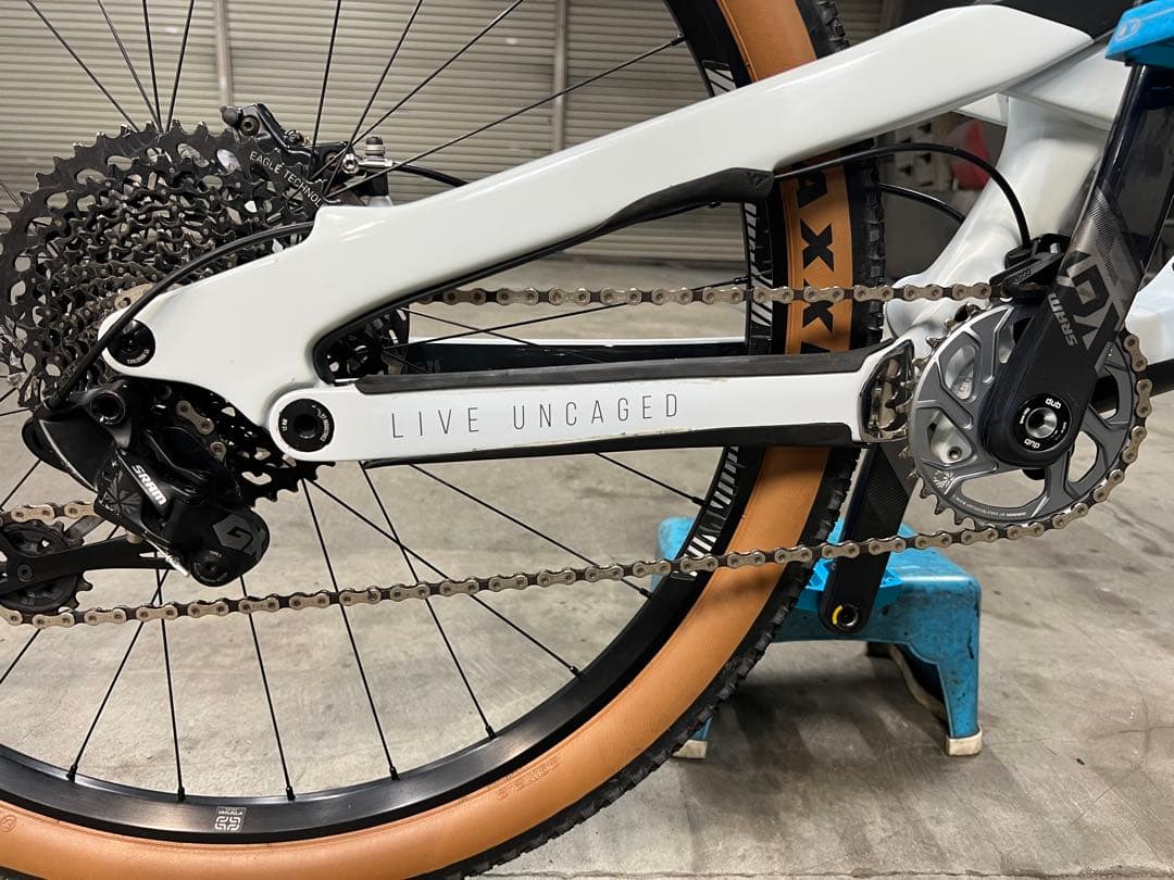 YT Jeffsy 29erフルサス フルカーボン boost規格 (送料無料)