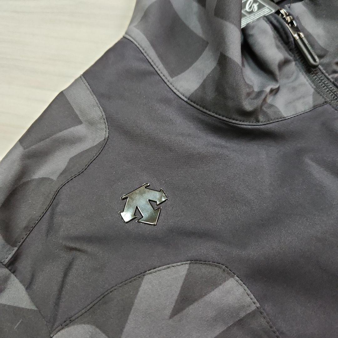 DESCENTE GOLFタイポグラフィモチーフウィンドジャケットストレッチM黒