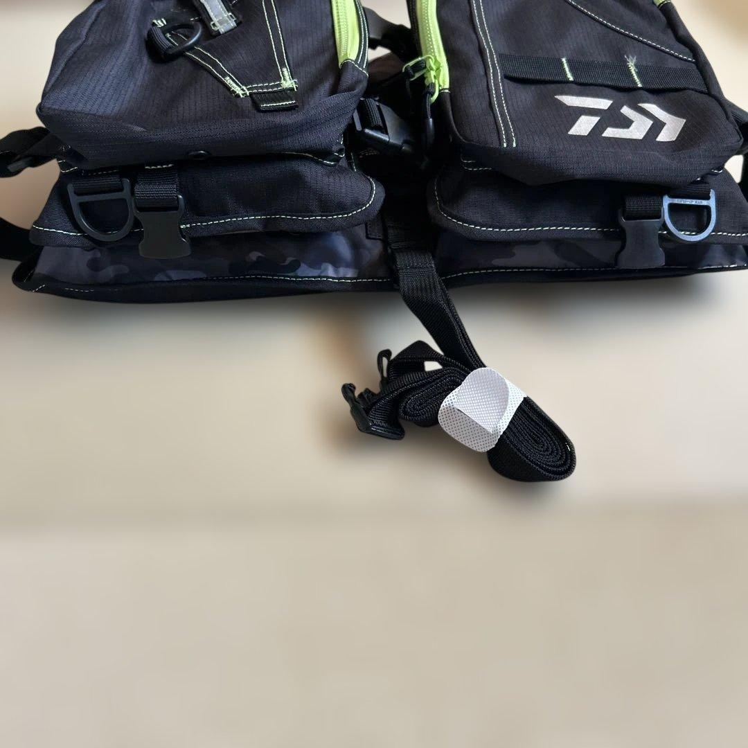 美品 ダイワ ライトフロートゲームベスト DF-6406 フリーサイズ