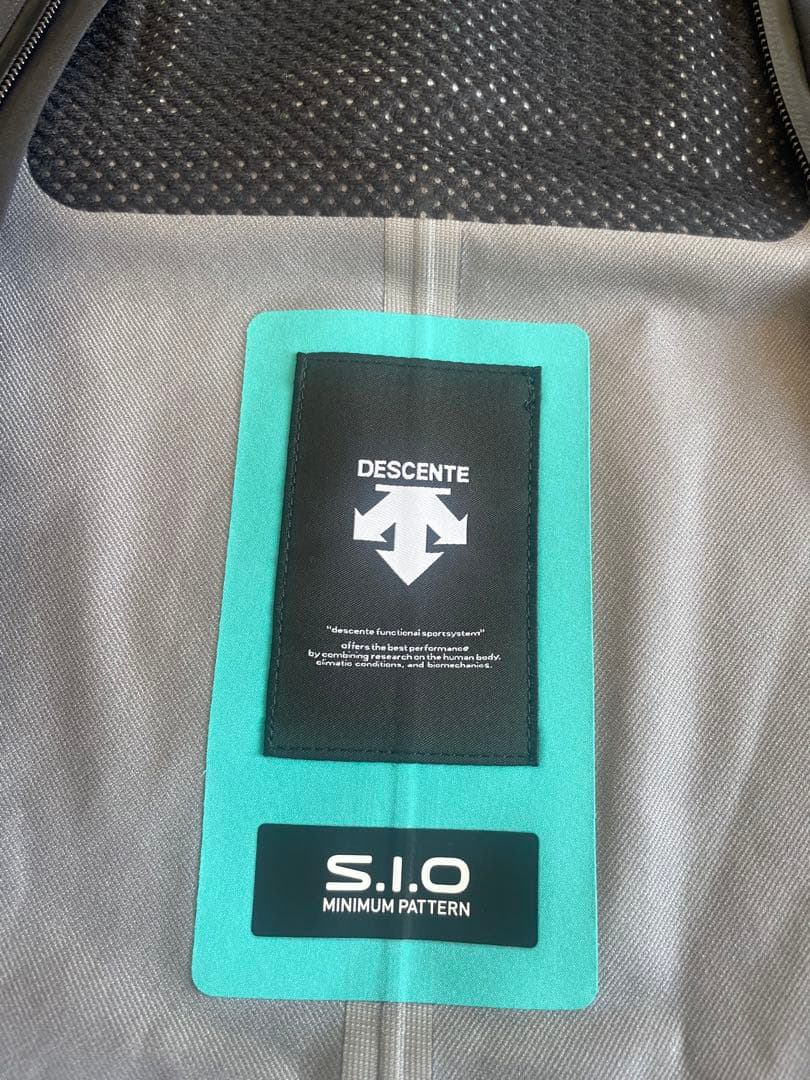 DESCENTE スキー用ジャケット 黒/ターコイズ