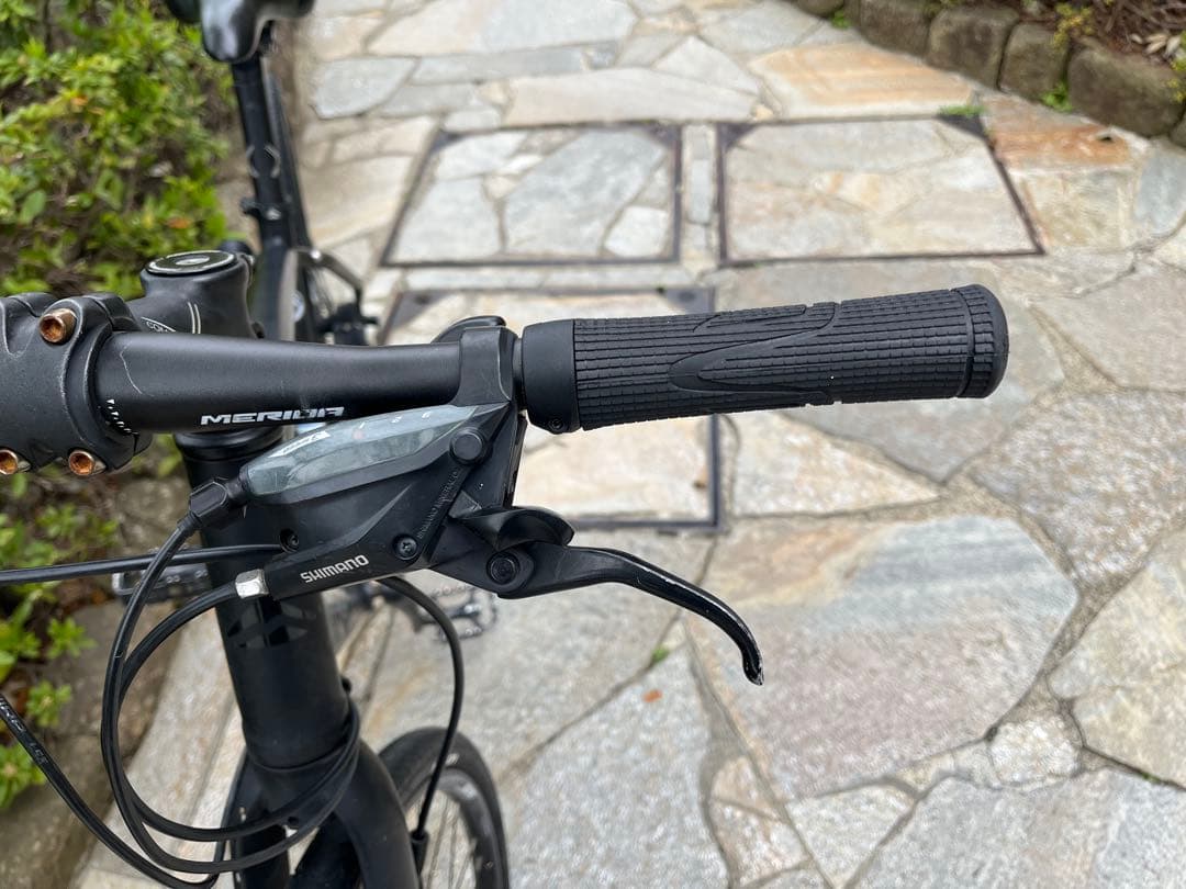 MERIDA 黒クロスバイク ass saver 3枚付き　手渡し北千住付近