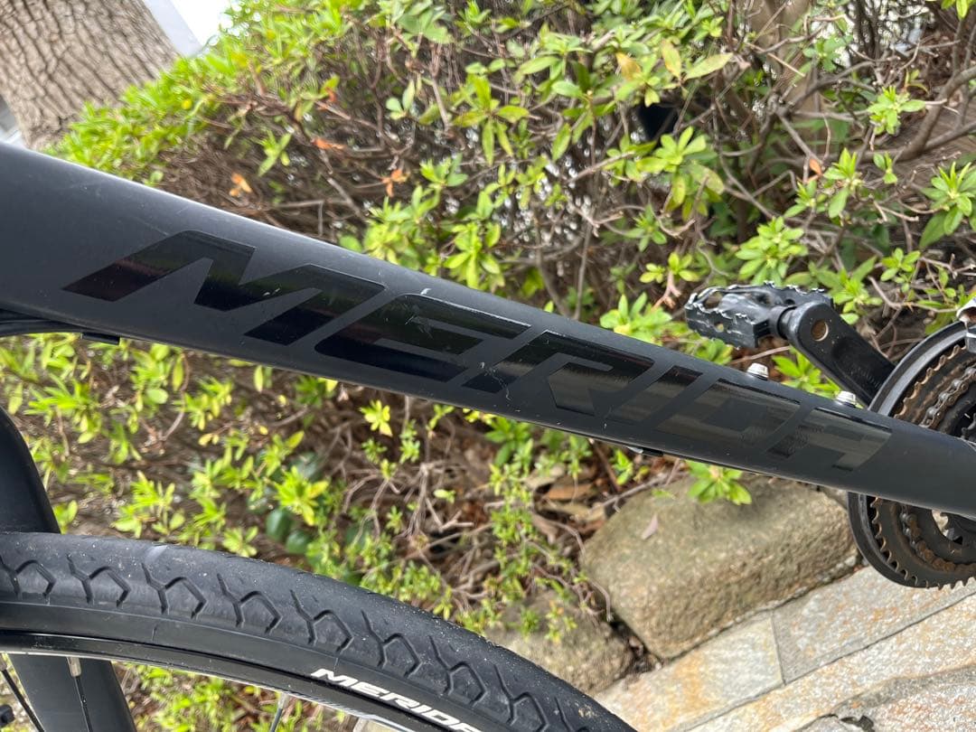 MERIDA 黒クロスバイク ass saver 3枚付き　手渡し北千住付近