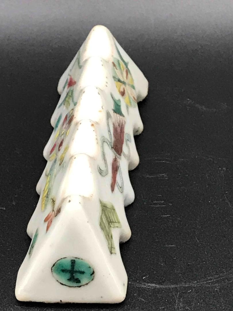 中国古玩　清時代　粉彩花紋　筆置き　筆架　文房具　書道具(F-39)