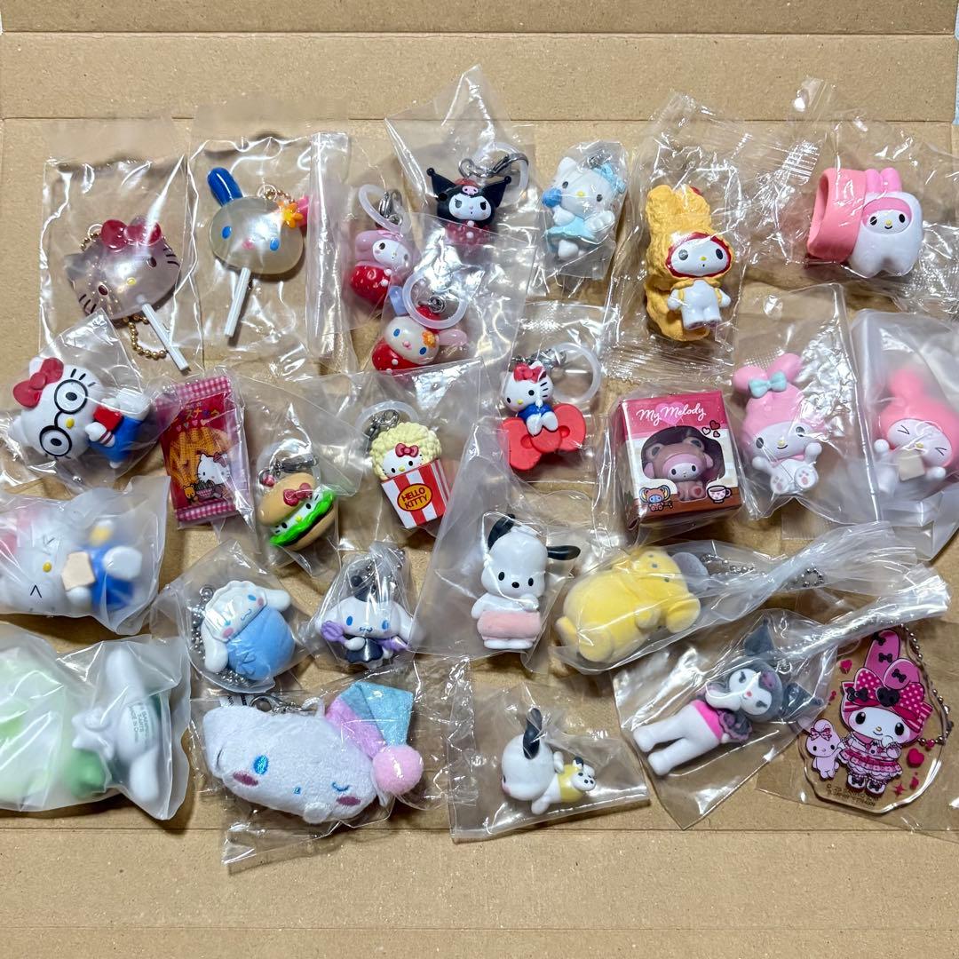 サンリオ　めじるしアクセサリー　フィギュア　キーホルダー　ガチャ　まとめ売り