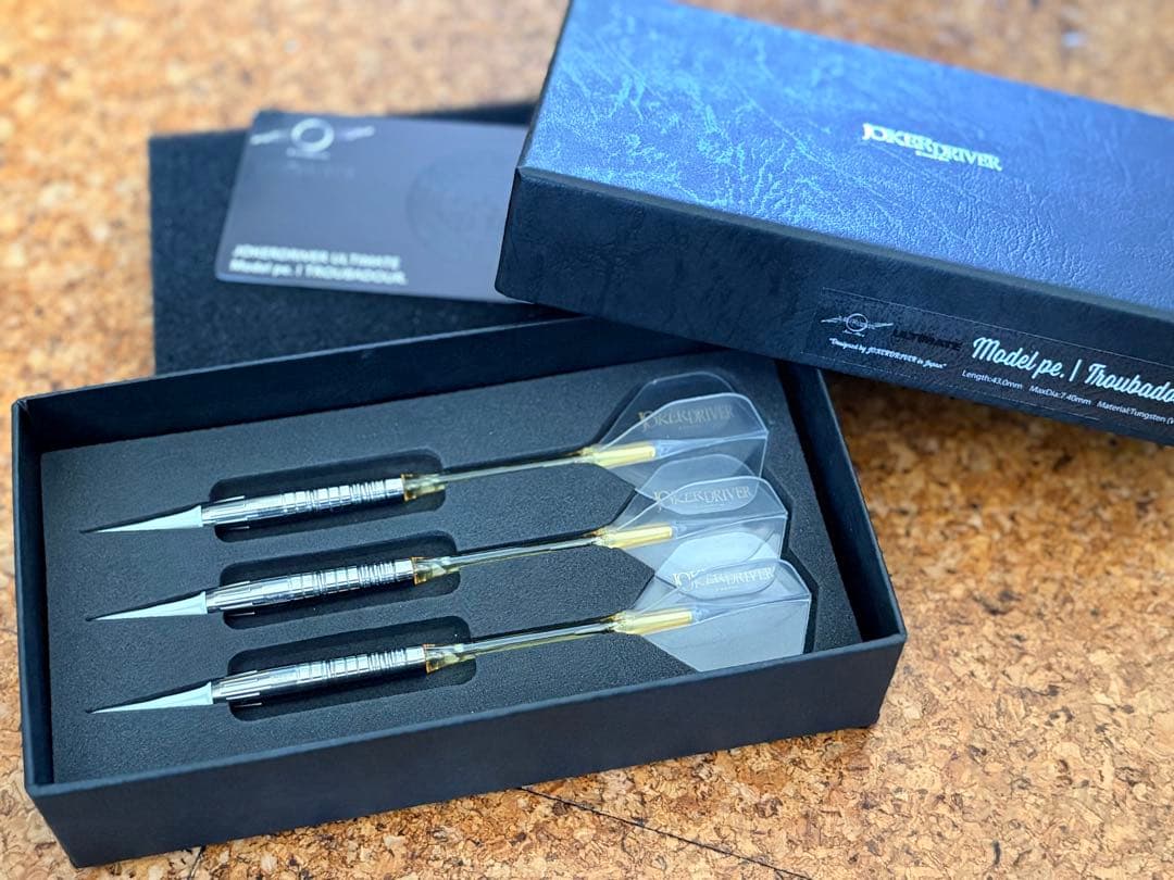 ダーツ JOKER D ULTIMATE pe. TROUBADOUR