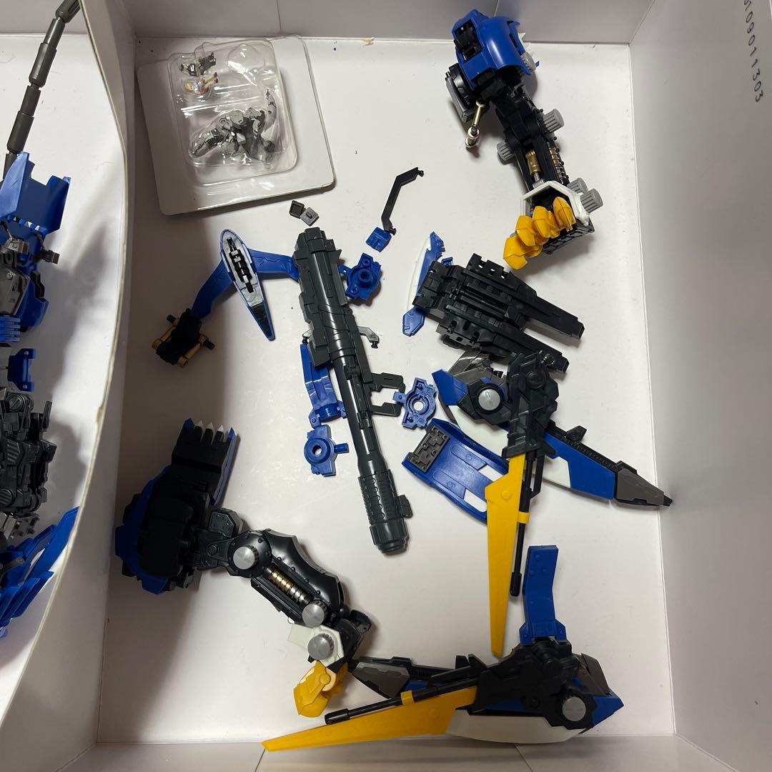 ZOIDS 1/72 HMM RZ-028 ブレードライガーAB(バン仕様)