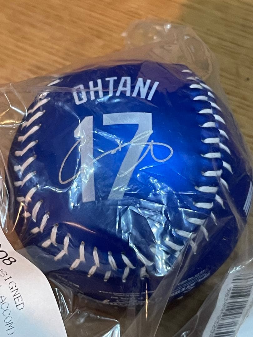 【新品】ドジャース大谷2024 50/50 MVP WS優勝記念ボール　ブルー