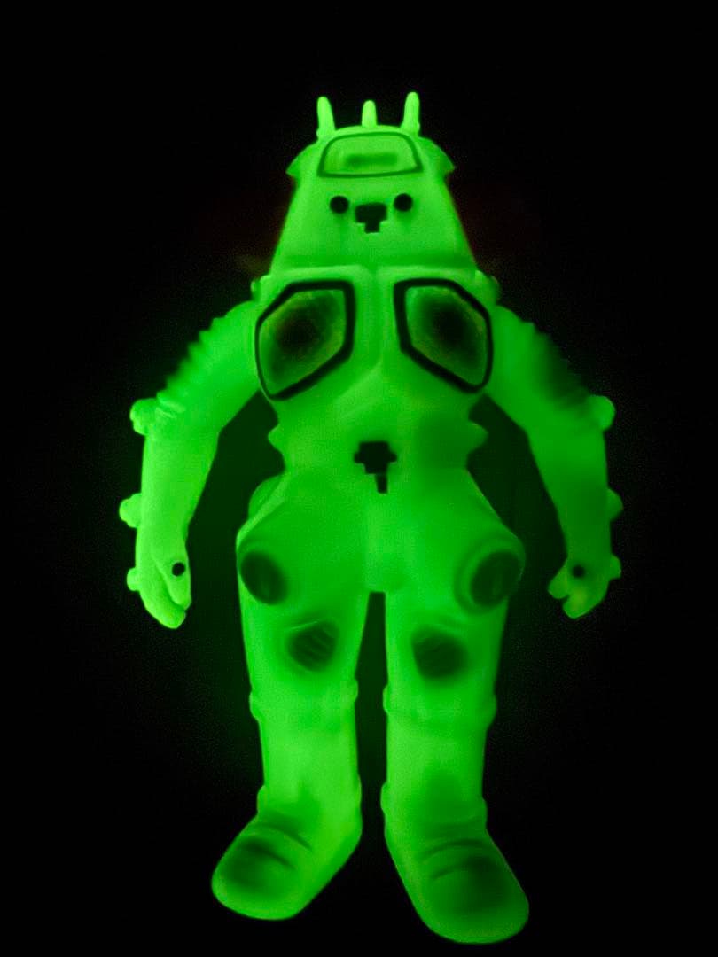 ブルマァクの怪獣シリーズ ウルトラセブン キングジョー蓄光版