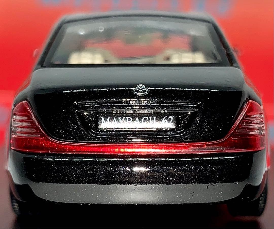 Stance Hunters メルセデスベンツ マイバッハ 62 1/64 限定