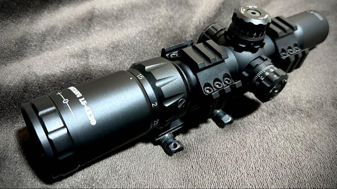 VECTOR OPTICS Mustang 1.5-4x30 スコープ