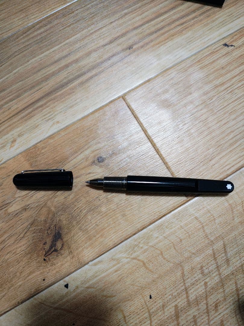 MONTBLANC マークニューソンローラーボールペン