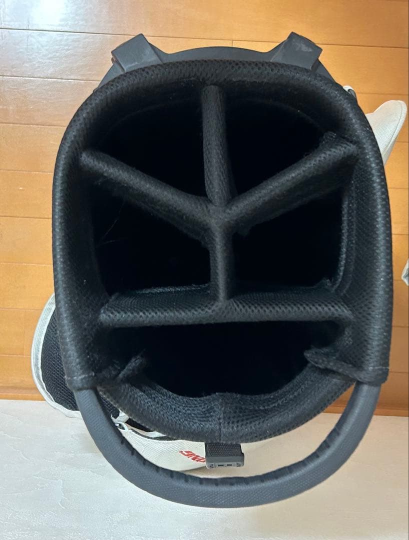 ブリーフィングスタンド式キャディバッグ