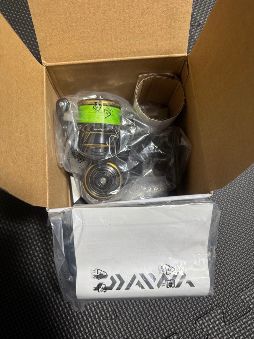 Daiwa CALDIA LT2500S-XH スピニングリール
