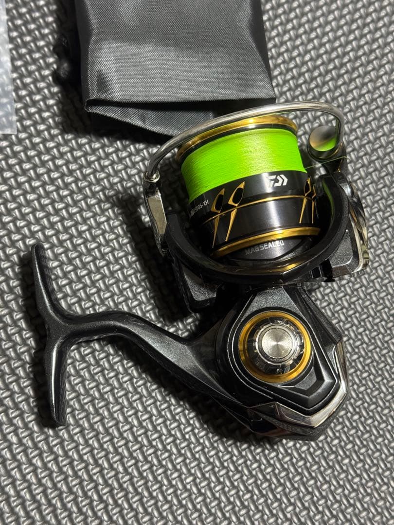 Daiwa CALDIA LT2500S-XH スピニングリール