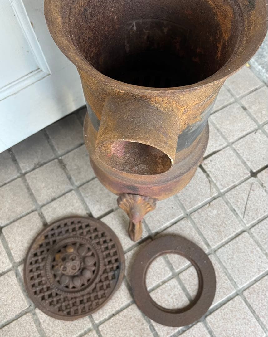 アンティーク ストーブ フランス　鋳物 鉄製 シャビー レトロ ヴィンテージ