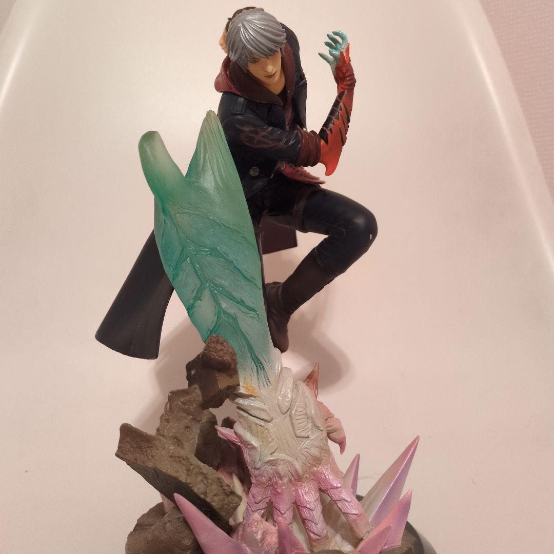 NERO(ネロ) 「デビルメイクライ4」 PVC塗装済み完成品フィギュア