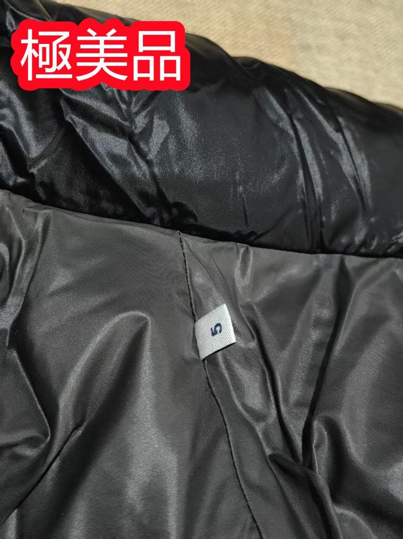 MONCLER ブラック ダウンベスト