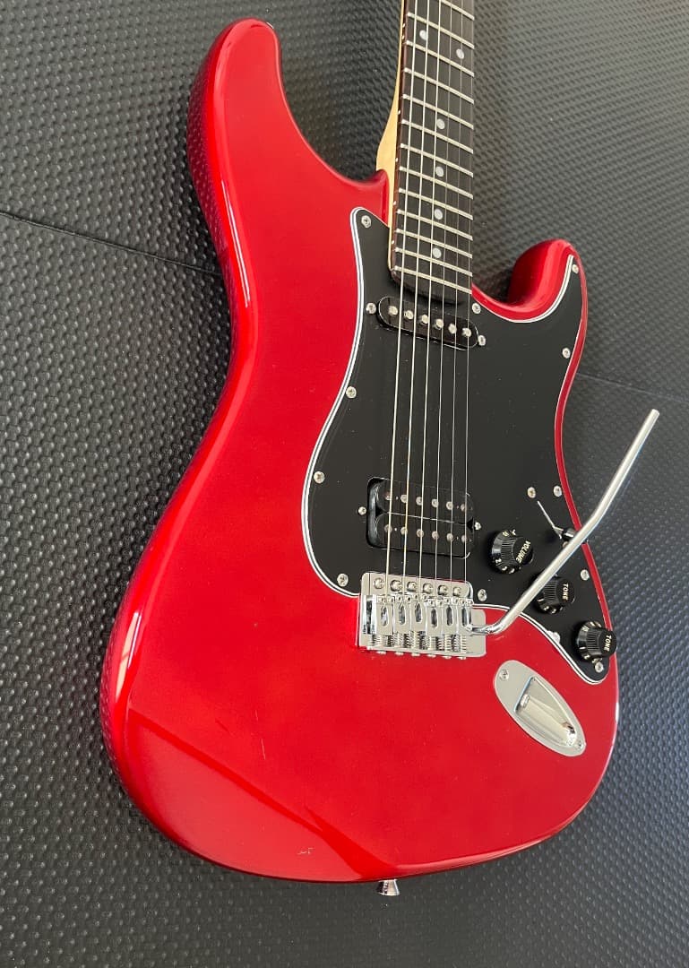 ストラトタイプ　マッチングヘッドギター