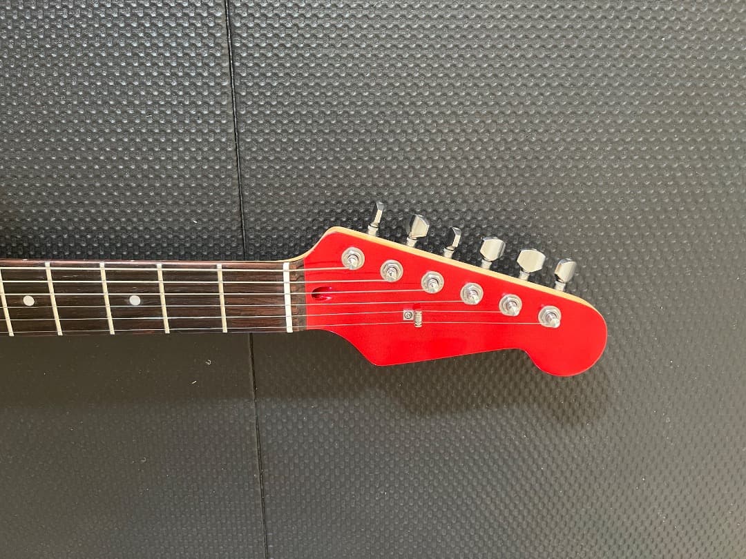ストラトタイプ　マッチングヘッドギター