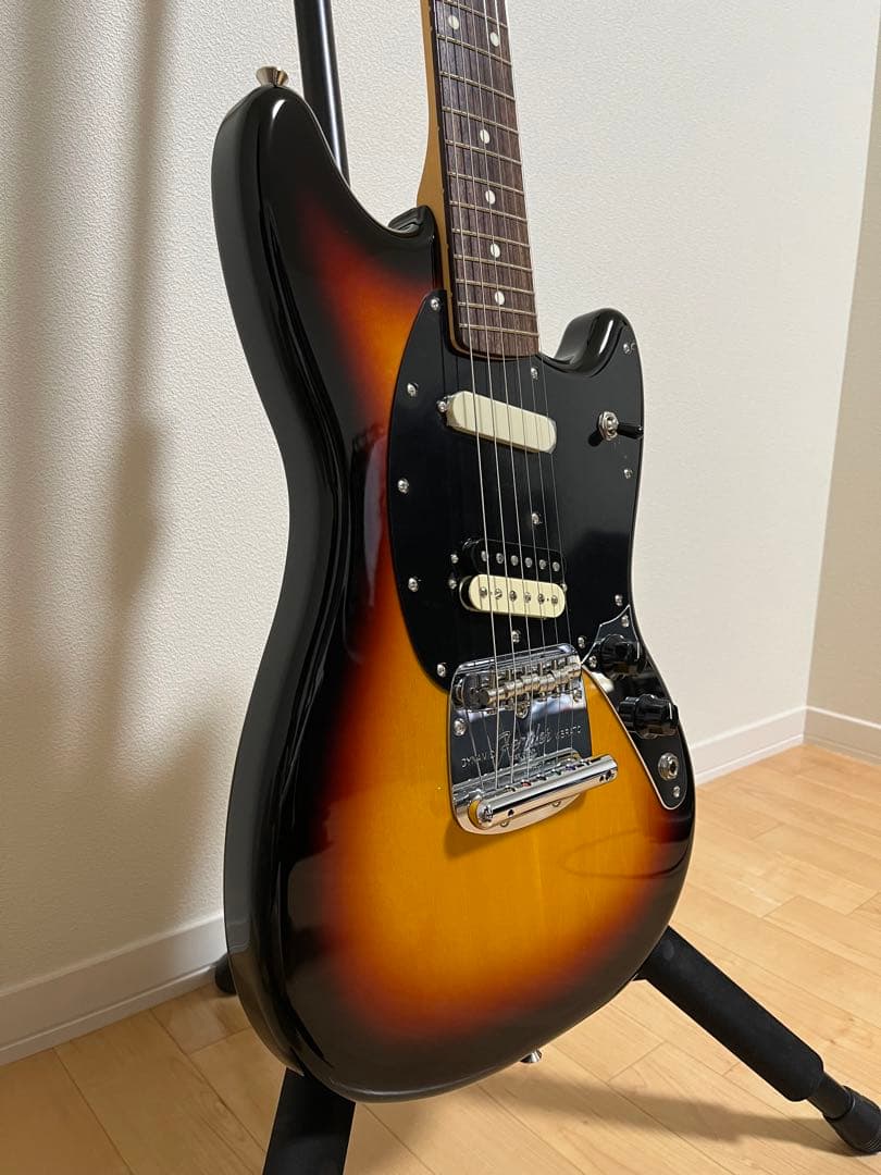 ギター Fender Mustang Limited Run Reverse Head