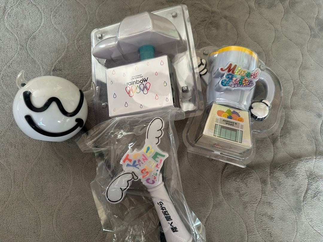 WEST.グッズセット(Tシャツ,ペンライト,カレンダー,会報ブック,タオル)