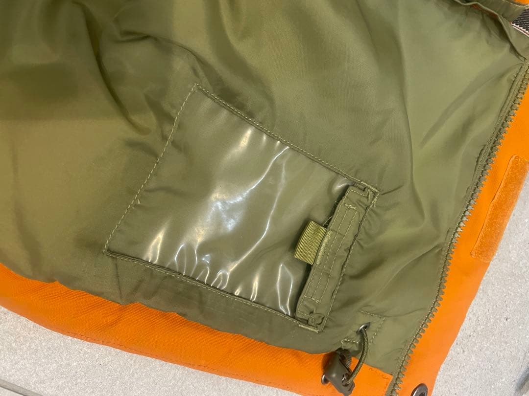 burton バートン スノボード ウェア ジャケット　Dhaka　サイズL