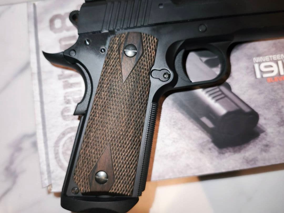 Carbon 8 1911 LSP ガスガン