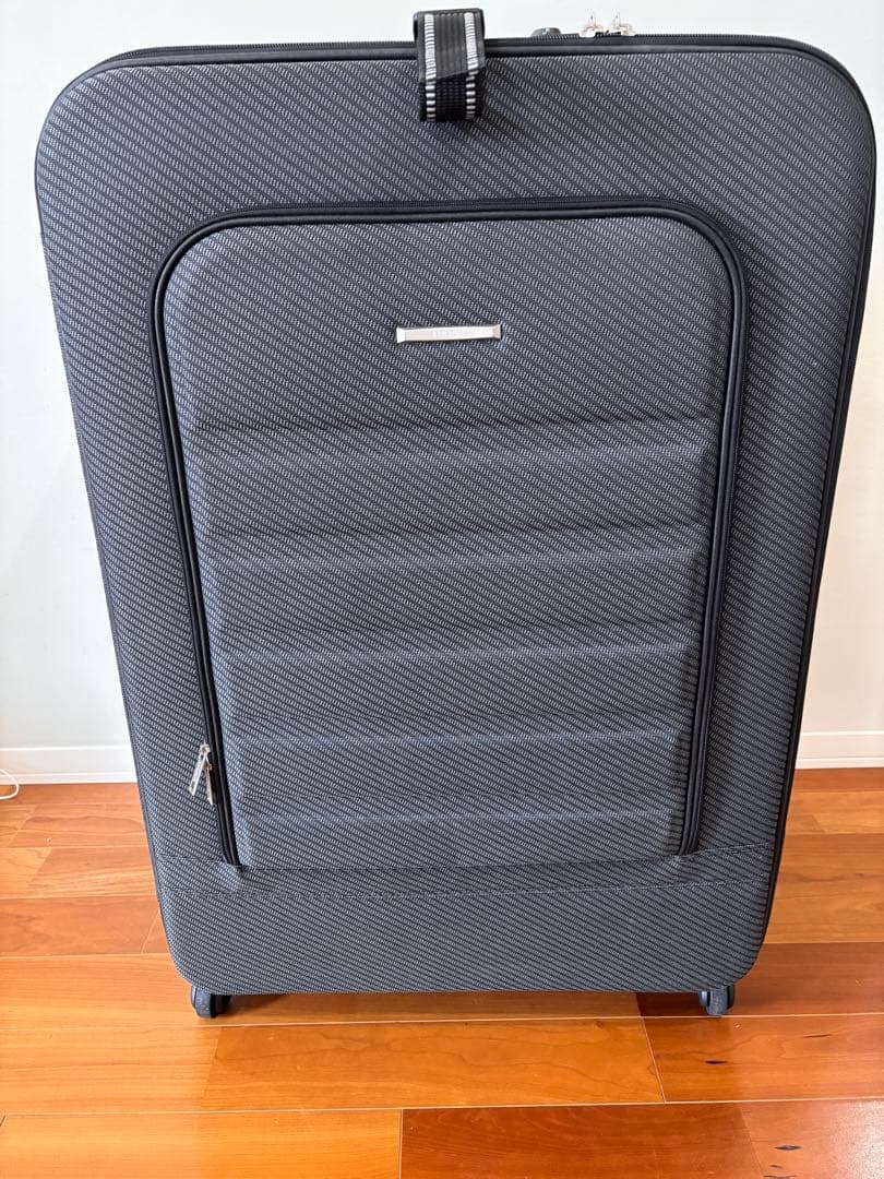 【大幅値引】シフレ escape大容量 138キャリーケース TSAロック付き