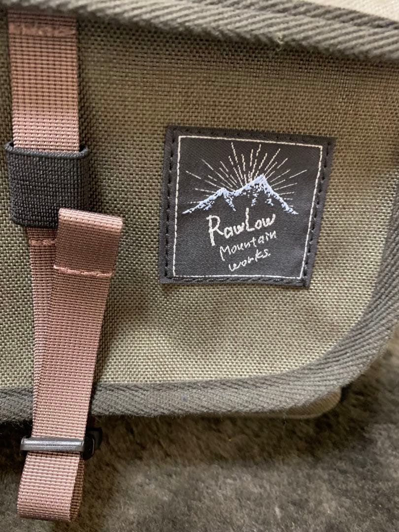 アクセサリー Raw Low Mountain Works Front Bag