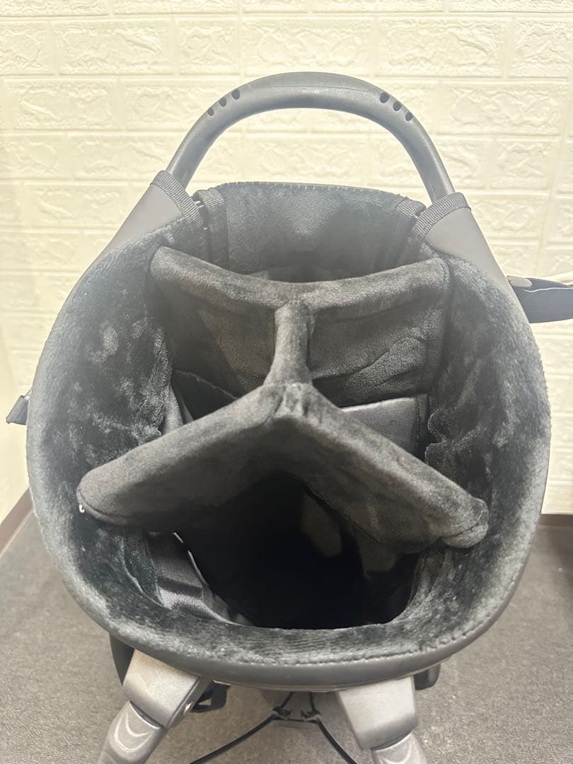 新品未使用☆G/FOREスタンド式キャディーバック9.5インチ　ホワイト