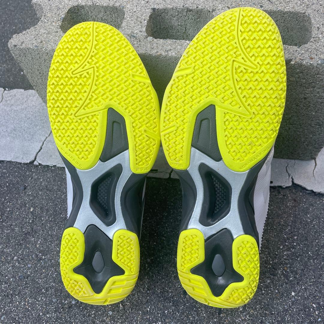 [美品]ヨネックス　テニスシューズ(27.5cm)