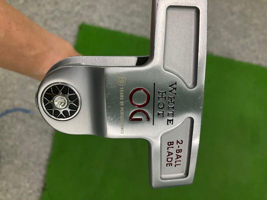 ODYSSEY White Hot OG 2-Ball Blade パター