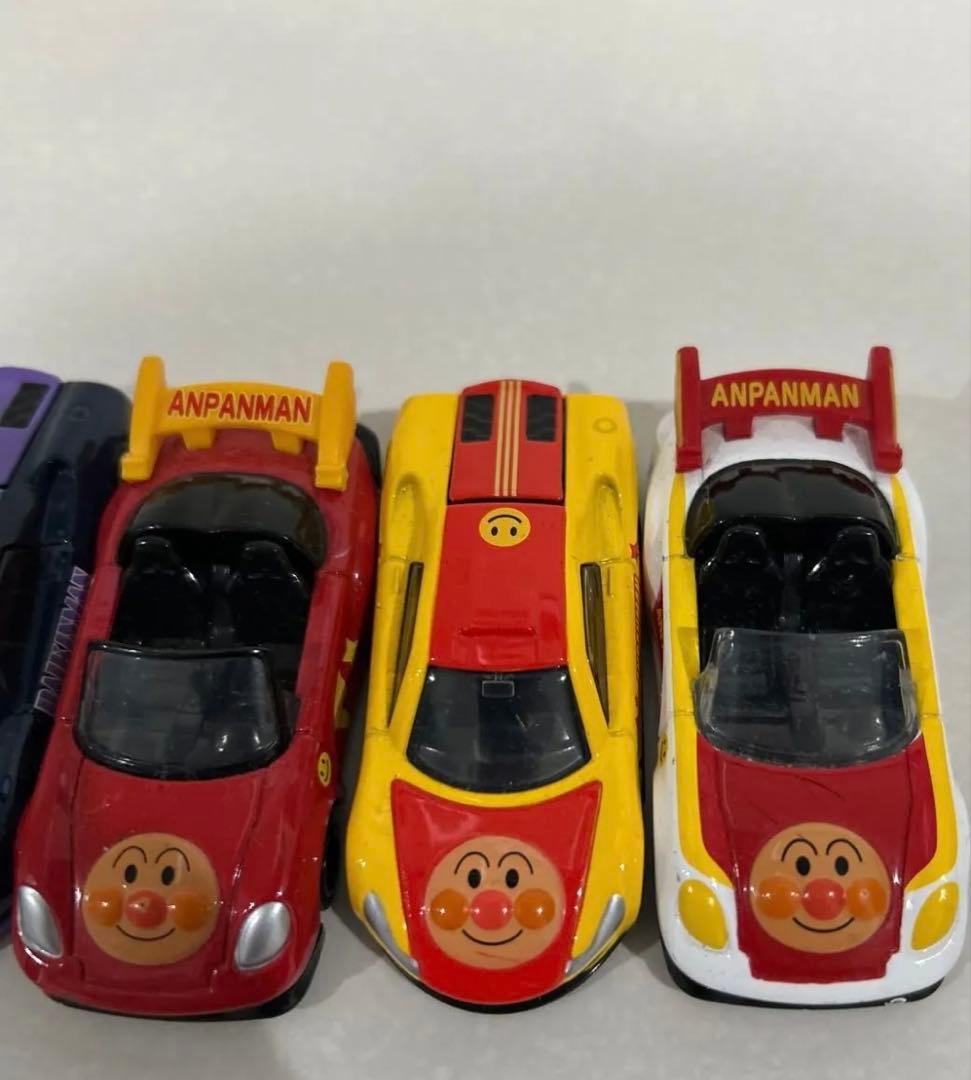 トミカ　アンパンマン　バイキンマン　6点セット