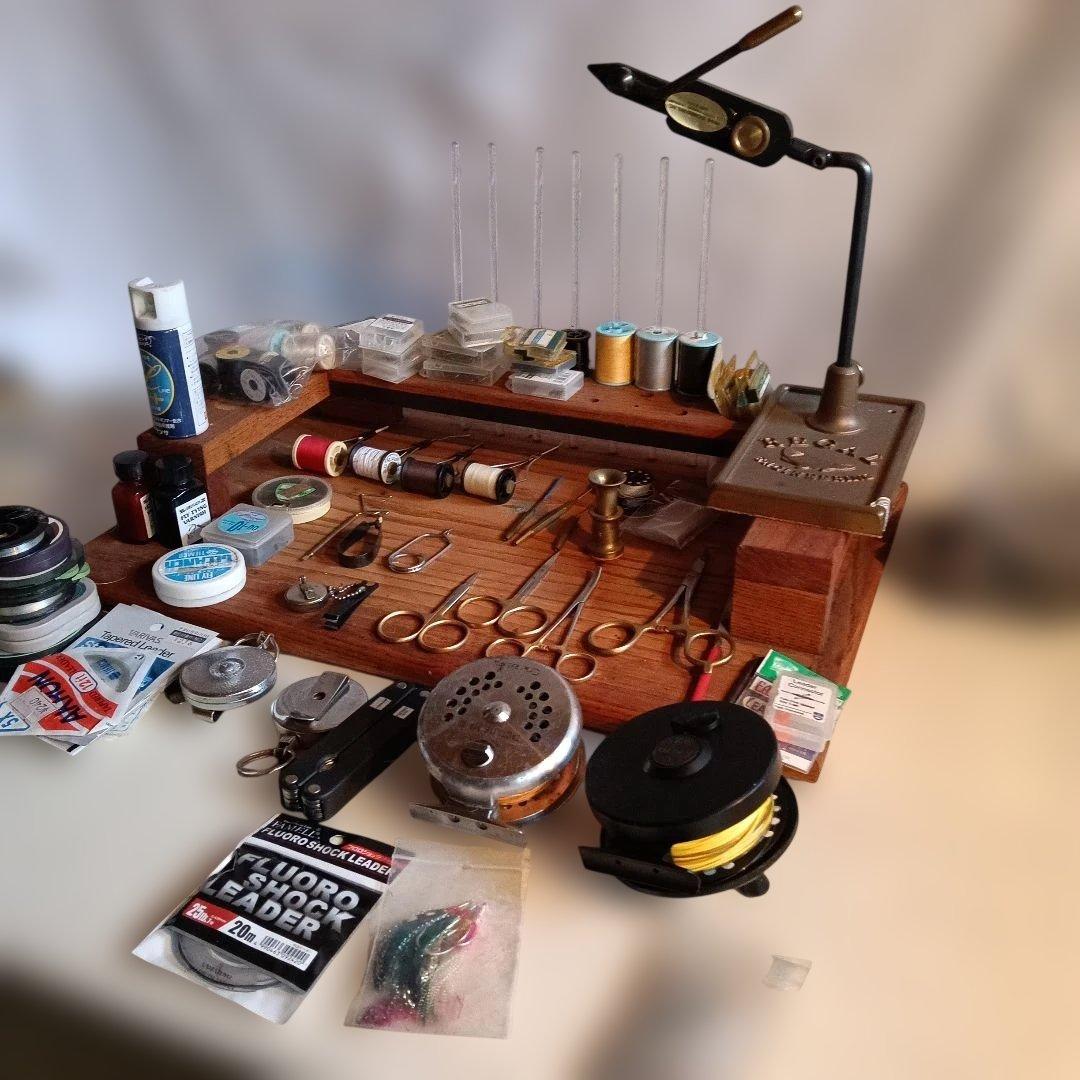 37.フライフィッシング作業台セット