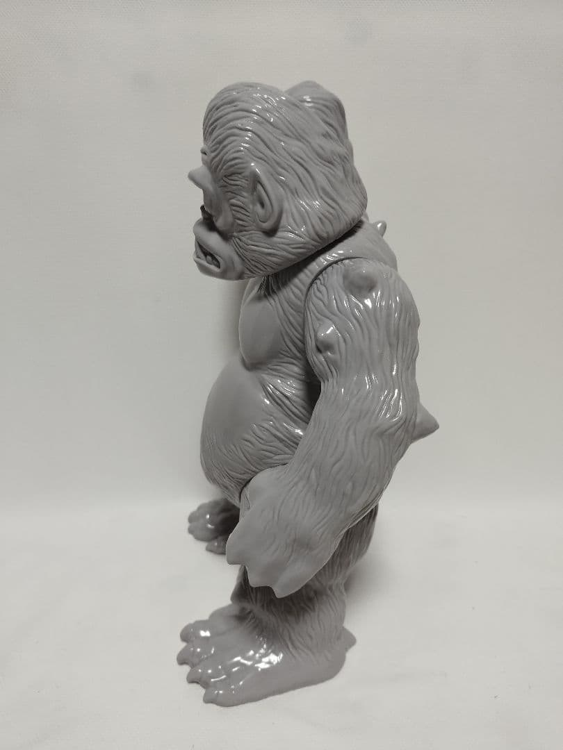 ソフビ Sofubi HxS キングゴリラ獣 グレー 30CM