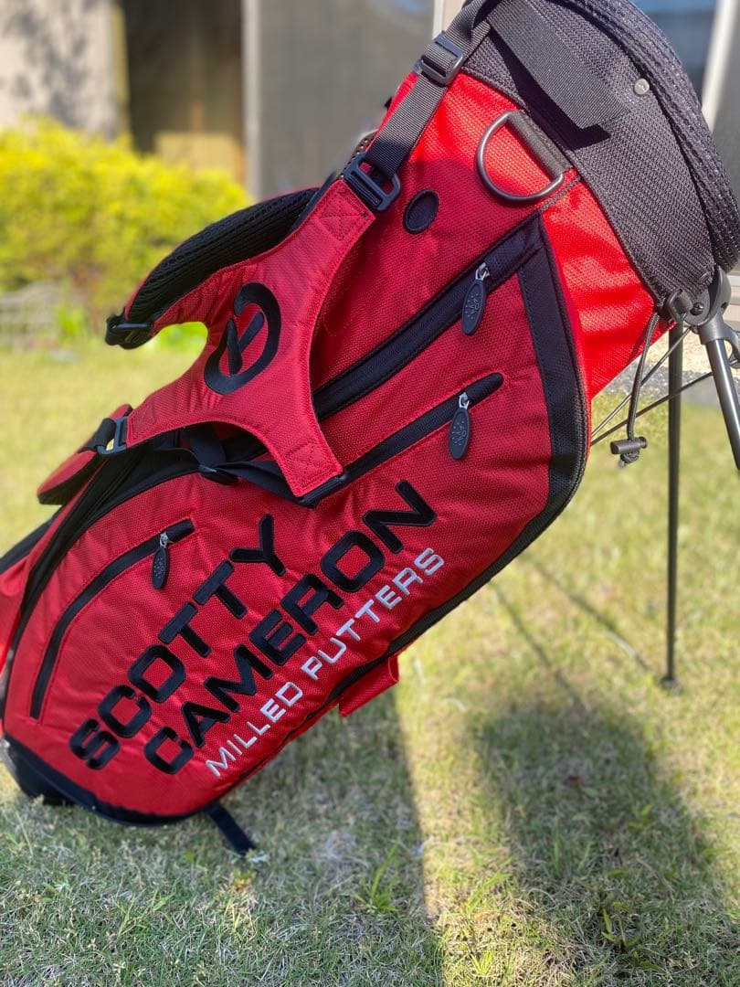 正規品【新品未使用】タイトリスト　スコッティキャメロン　スタンドバッグ　赤レッド