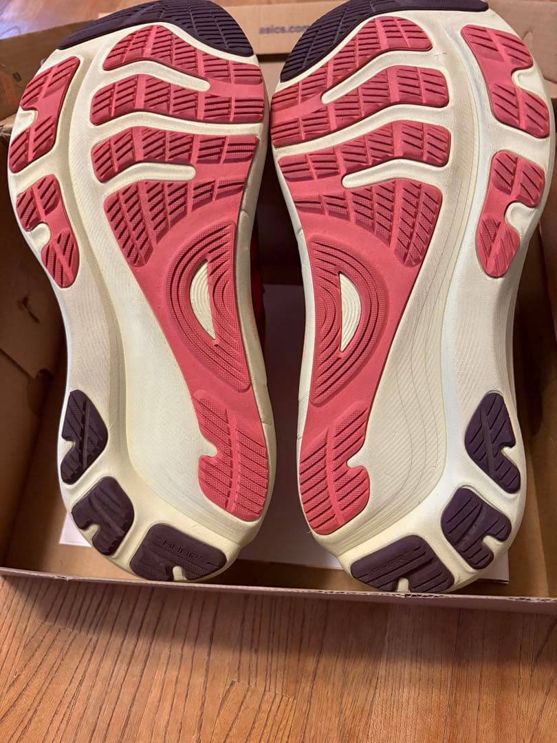 【美品】ASICS GEL-KAYANO 32 ゲルカヤノ25.5cm