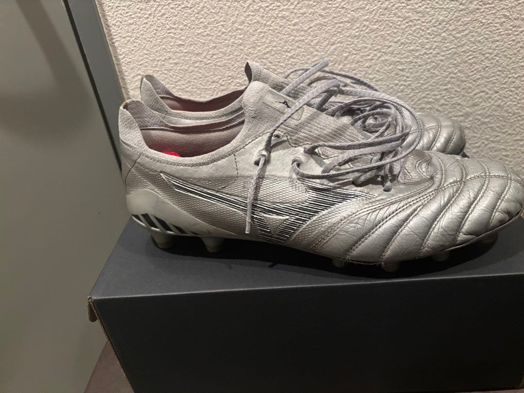 MIZUNO モレリアネオ3β エリート シルバー