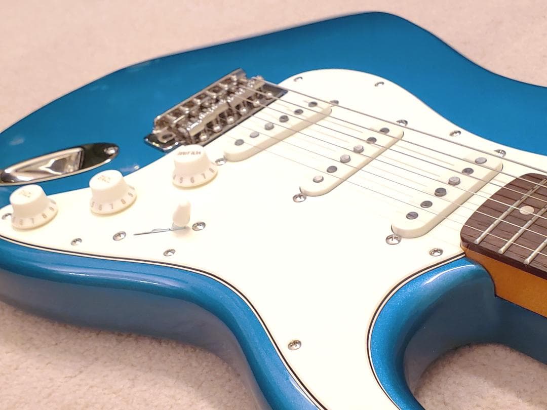 新品に近い★Classic Vibe '60s Stratocaster LPB