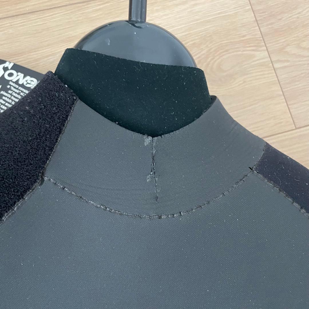 O'NEILL オニール セミドライ バックジップ