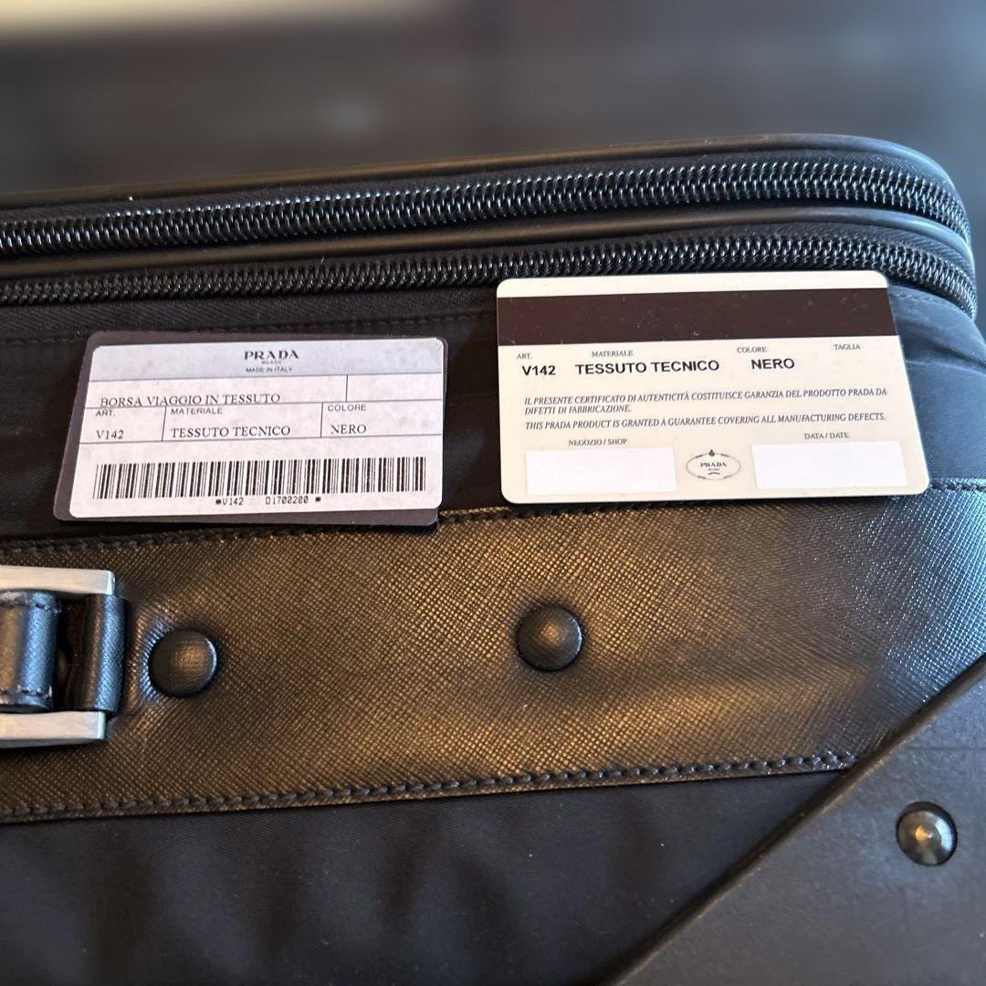PRADAキャリーバックＶ142黒ナイロン旅行。サクランボさん専用商品。