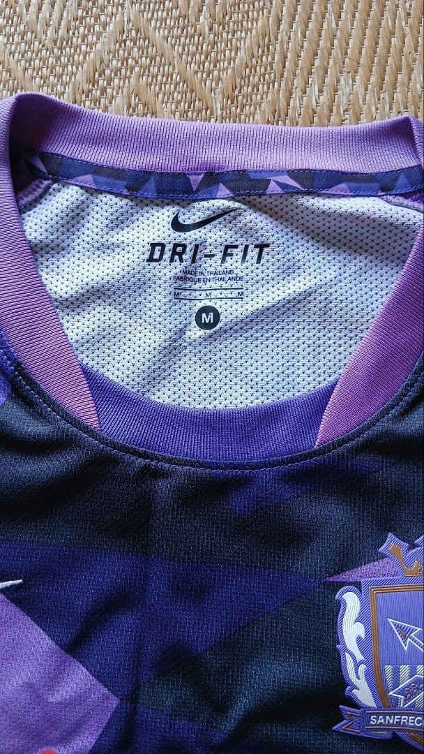 【美品】サンフレッチェ広島 中島選手レプリカユニフォーム　背番号35　ナイキ