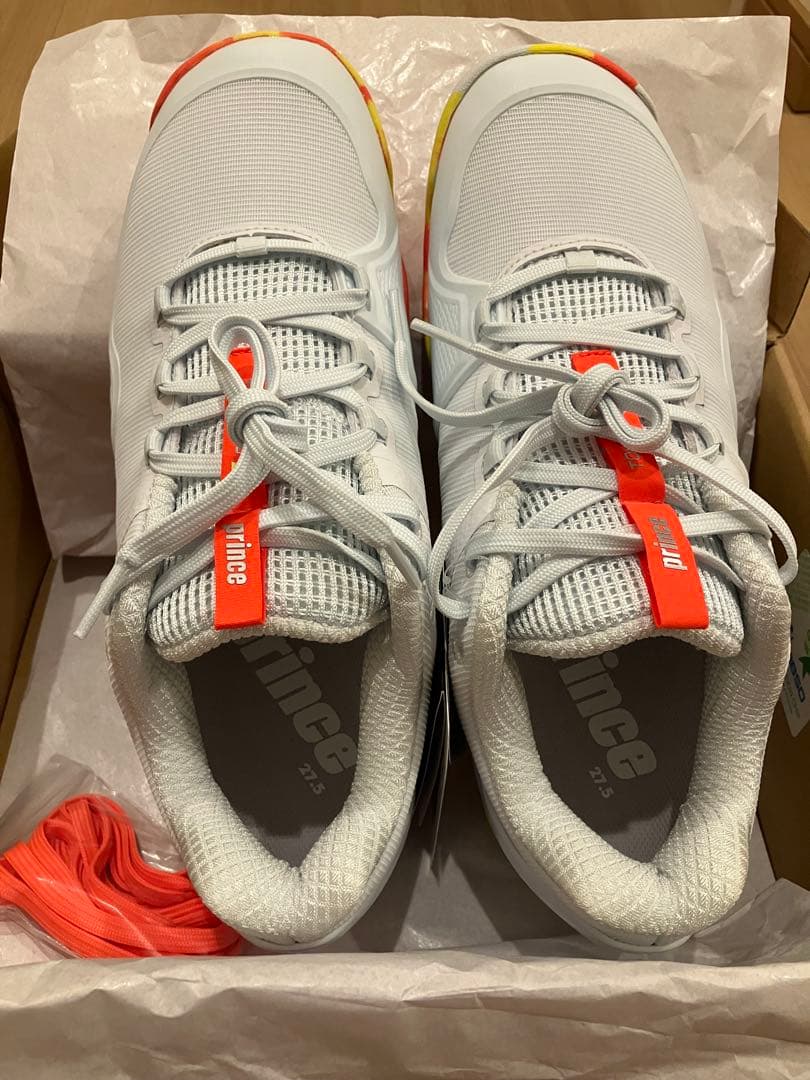 １１月まで最終価格！　新品プリンスオムニクレー用テニスシューズ