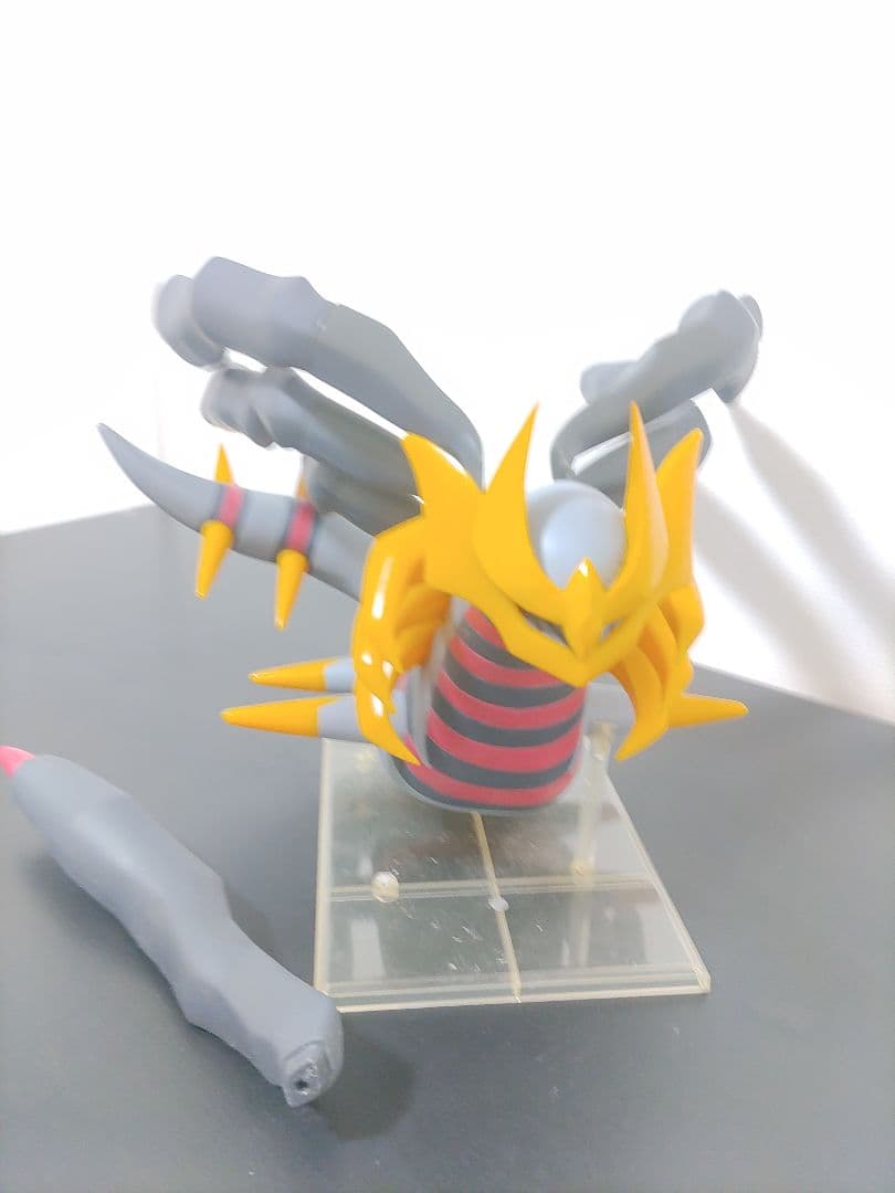 【希少品】ポケモンわくわくゲットくじ2008ギラティナ フィギュア