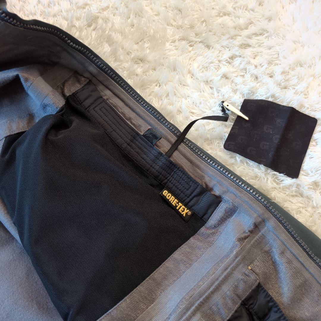 Burton ak　GORE-TEX 　 ジャケット M　カーキ