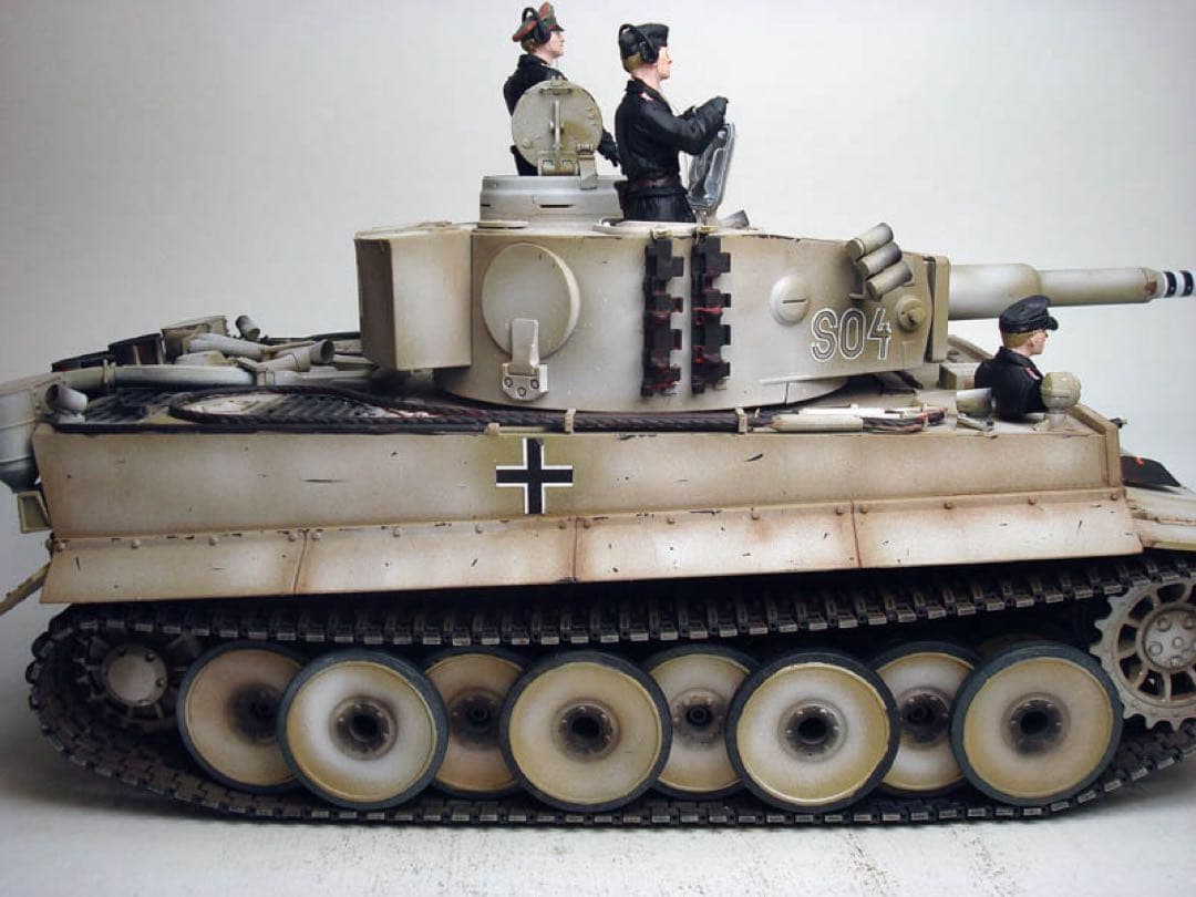 TORRO1/16タイガーS04戦車　ミハエルヴィトマン【おまけ付】