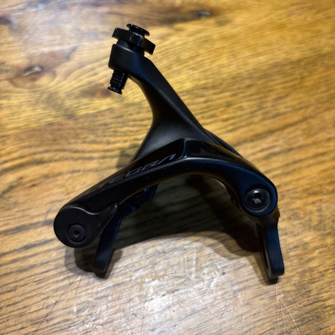 SHIMANO ULTEGRA BR-R8100前後キャリパープレーキ