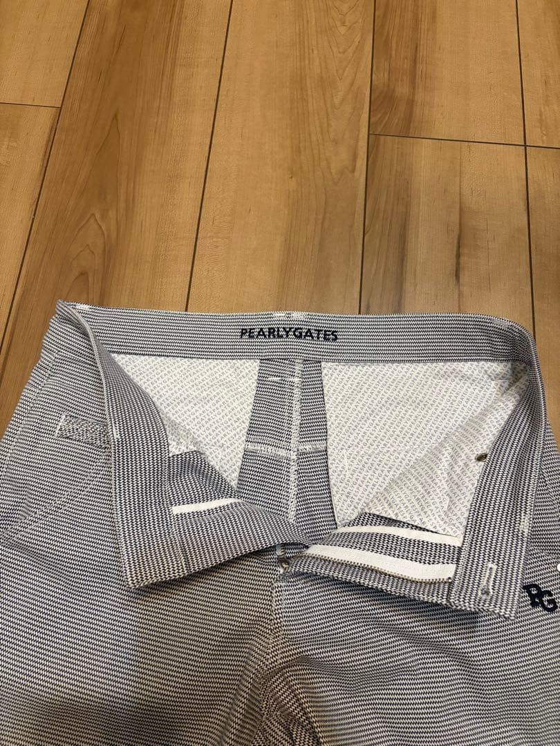 PEARLY GATES ストレッチスリムパンツ　サイズ4